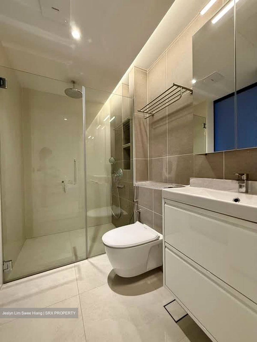 Eng Aun Park (D11), Terrace #595762141